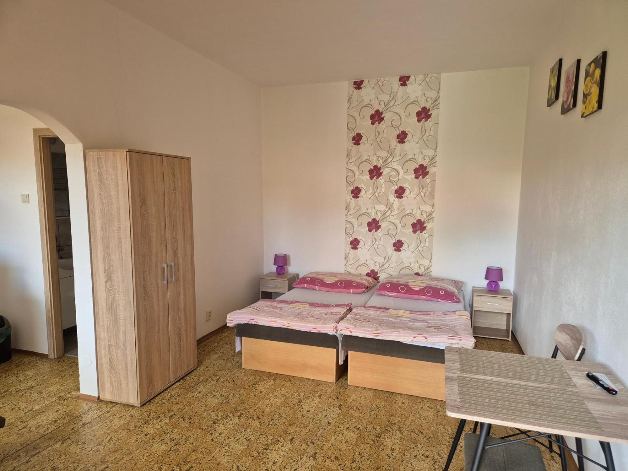 Apartman Fortuna Štúrovo Exteriör bild